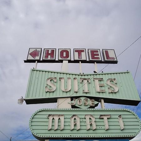 סיודאד חוארס Hotel Suites Jose Marti מראה חיצוני תמונה